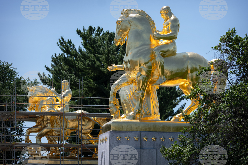 Memorial Bridge Statues