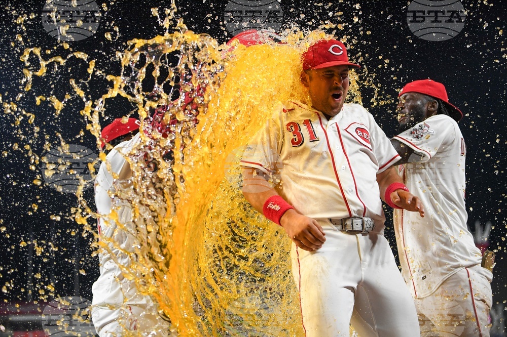 Pirates Reds Baseball