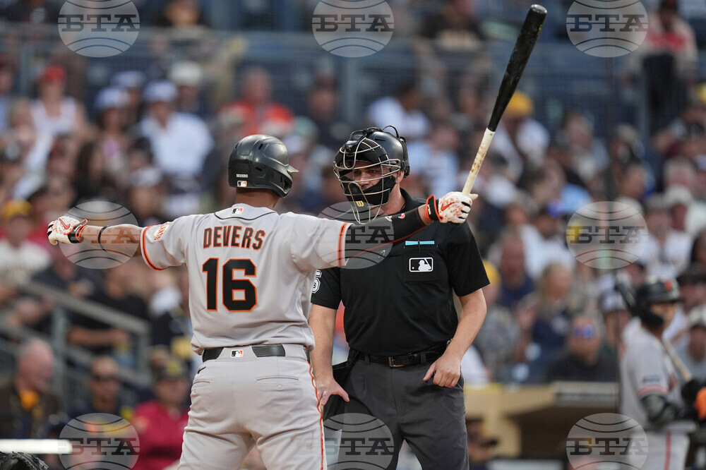 Giants Padres Baseball