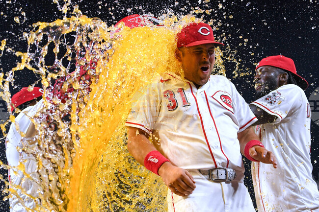 APTOPIX Pirates Reds Baseball