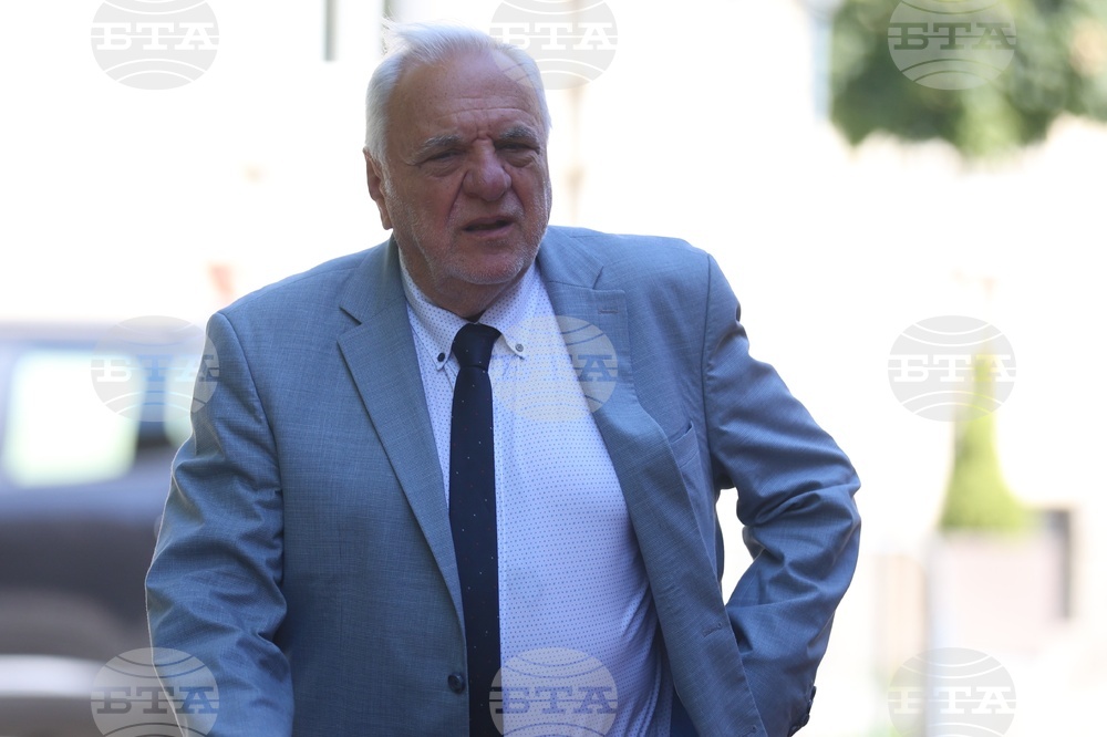 Акад. Васил Казанджиев - поклонение