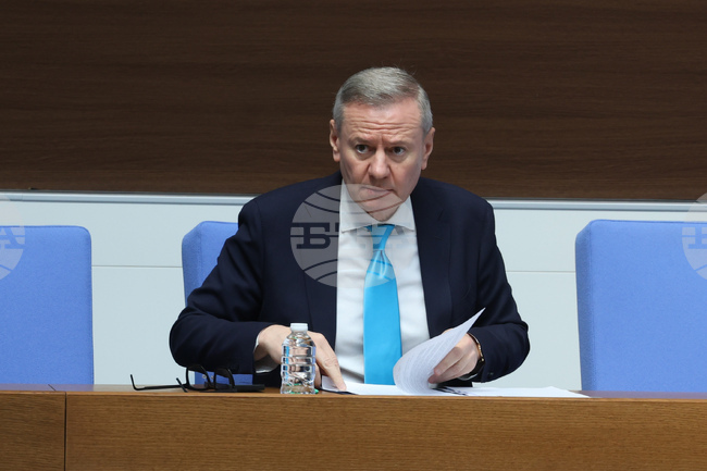 Министърът на културата Евтим Милошев отговори на въпросите на депутати по време на парламентарния контрол днес