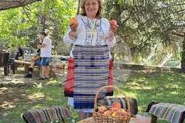 Село Гавраилово - „Златна праскова“ - празник