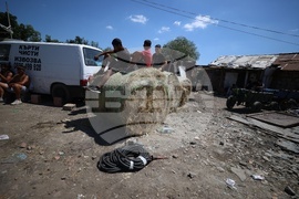 Ж.к. „Филиповци“ - акция - незаконни постройки
