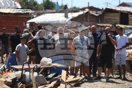 Ж.к. „Филиповци“ - акция - незаконни постройки