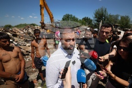 Ж.к. „Филиповци“ - акция - незаконни постройки - Георги Тодоров - брифинг