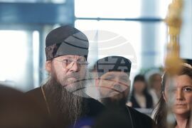 Летище „Васил Левски“ - чудотворна икона - посрещане