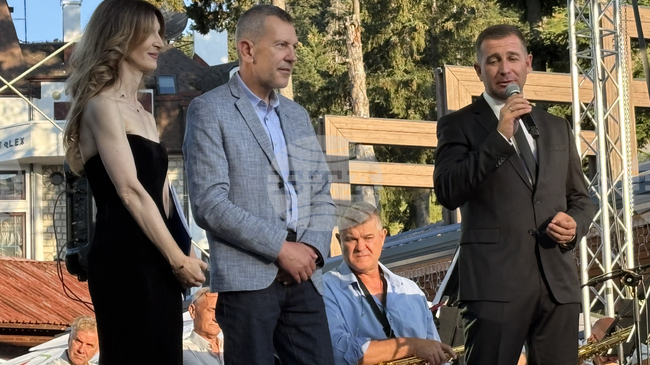 С награждаване започна тазгодишното издание на Международния джаз фестивал „Д-р Емил Илиев“ в Боровец