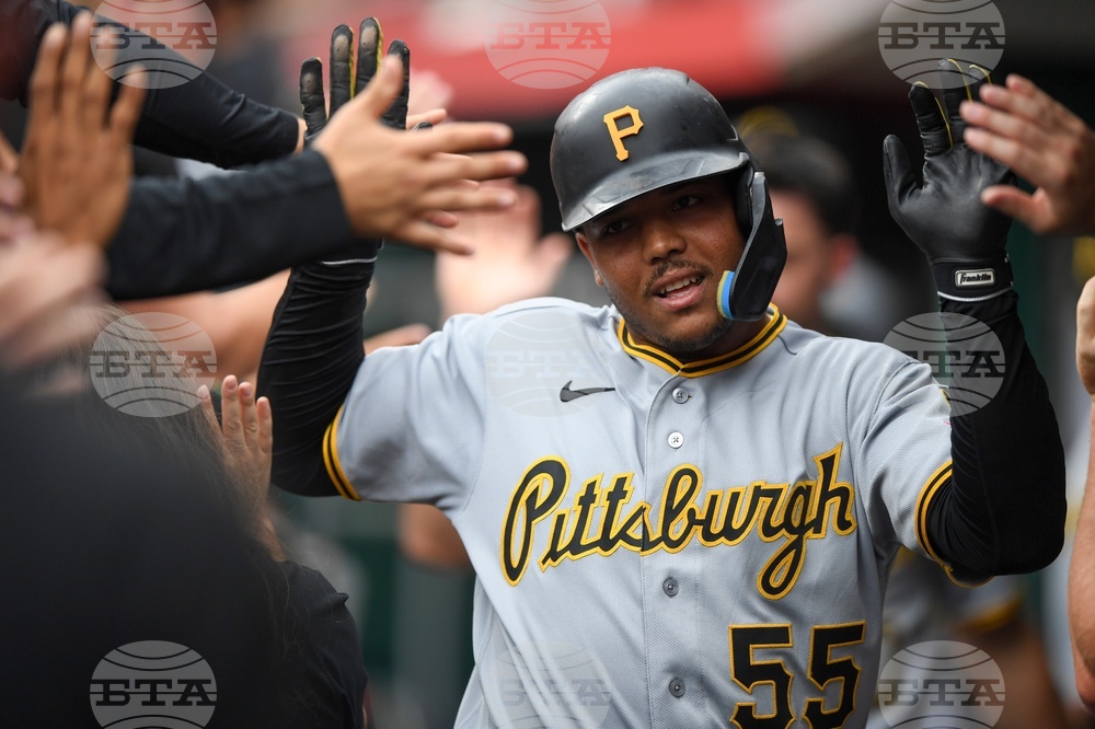 Pirates Reds Baseball