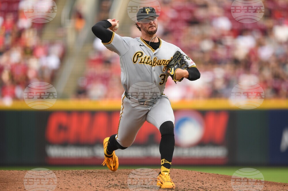 Pirates Reds Baseball
