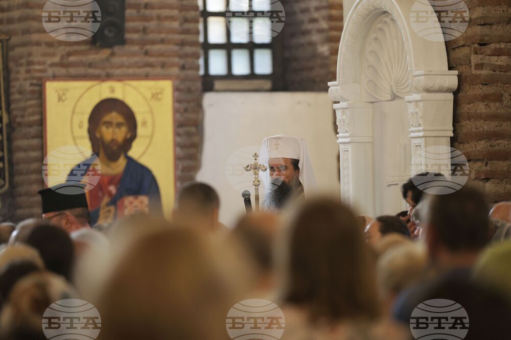 Храм „Света София Премъдрост Божия“ - чудотворна икона - посрещане