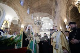 Храм „Света София Премъдрост Божия“ - чудотворна икона - посрещане