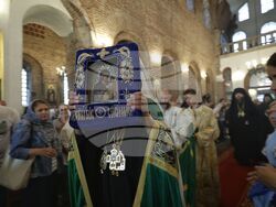 Храм „Света София Премъдрост Божия“ - чудотворна икона - посрещане