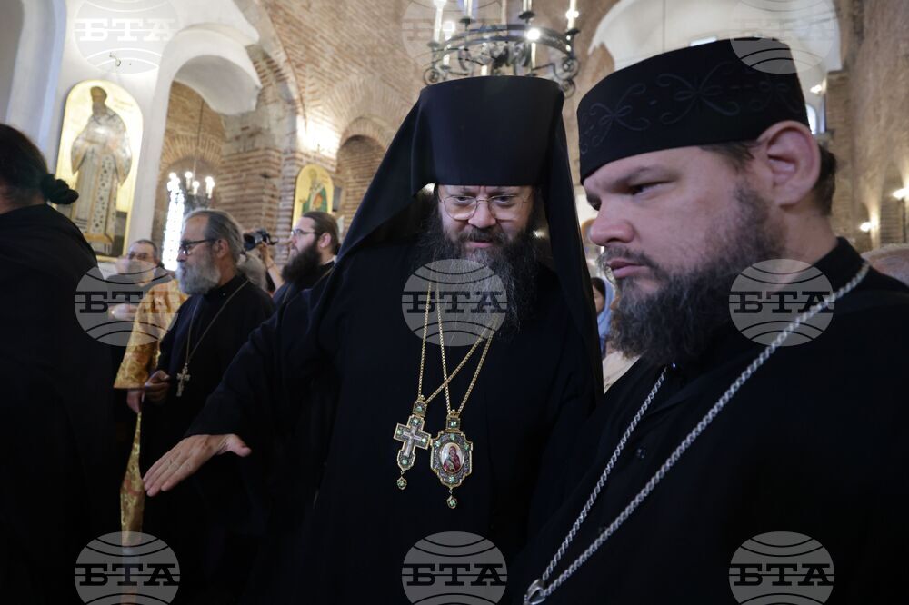 Храм „Света София Премъдрост Божия“ - чудотворна икона - посрещане