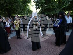 Храм „Света София Премъдрост Божия“ - чудотворна икона - посрещане