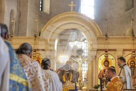Храм „Света София Премъдрост Божия“ - чудотворна икона - патриаршеска света литургия