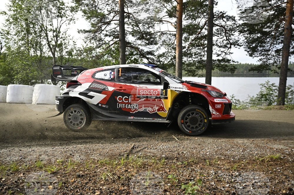 Finland Rally Auto Racing