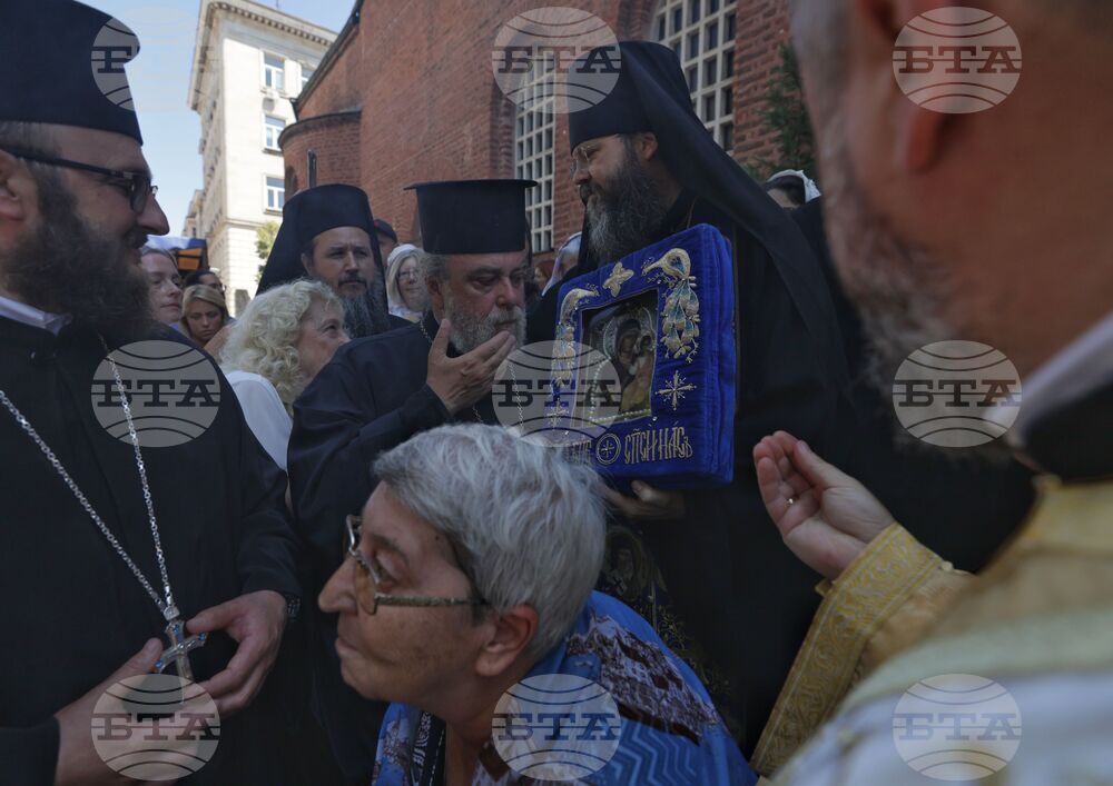 Чудотворна икона на света Богородица - Хавайска - литийно шествие