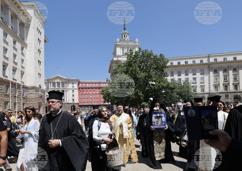 Чудотворна икона на света Богородица - Хавайска - литийно шествие