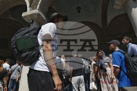 Чудотворна икона на света Богородица – Хавайска - литийно шествие
