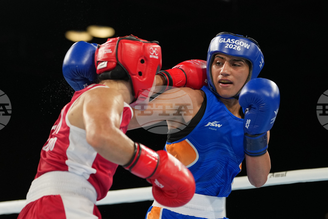 CORRECTION Britain Commonwealth Games Boxing