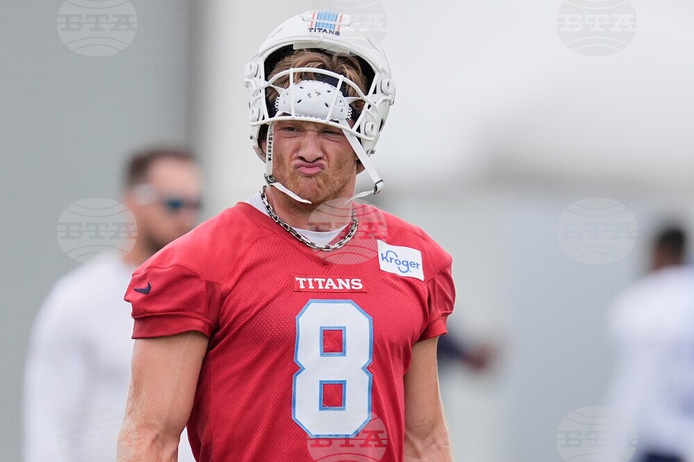 Titans Camp Football