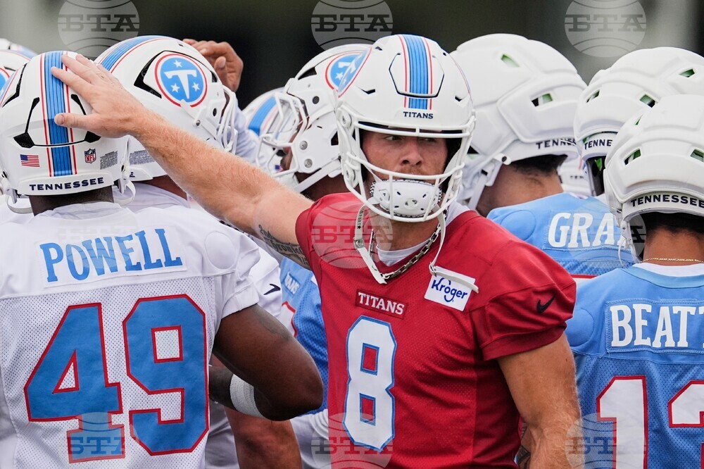 Titans Camp Football