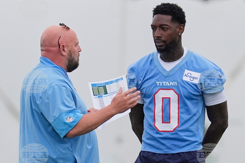 Titans Camp Football