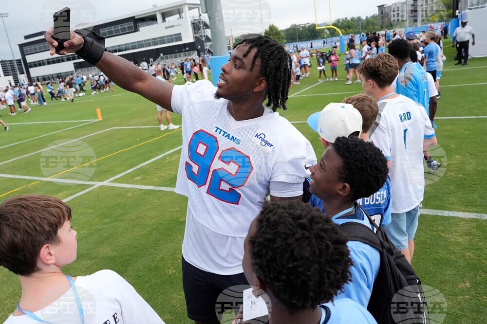 Titans Camp Football