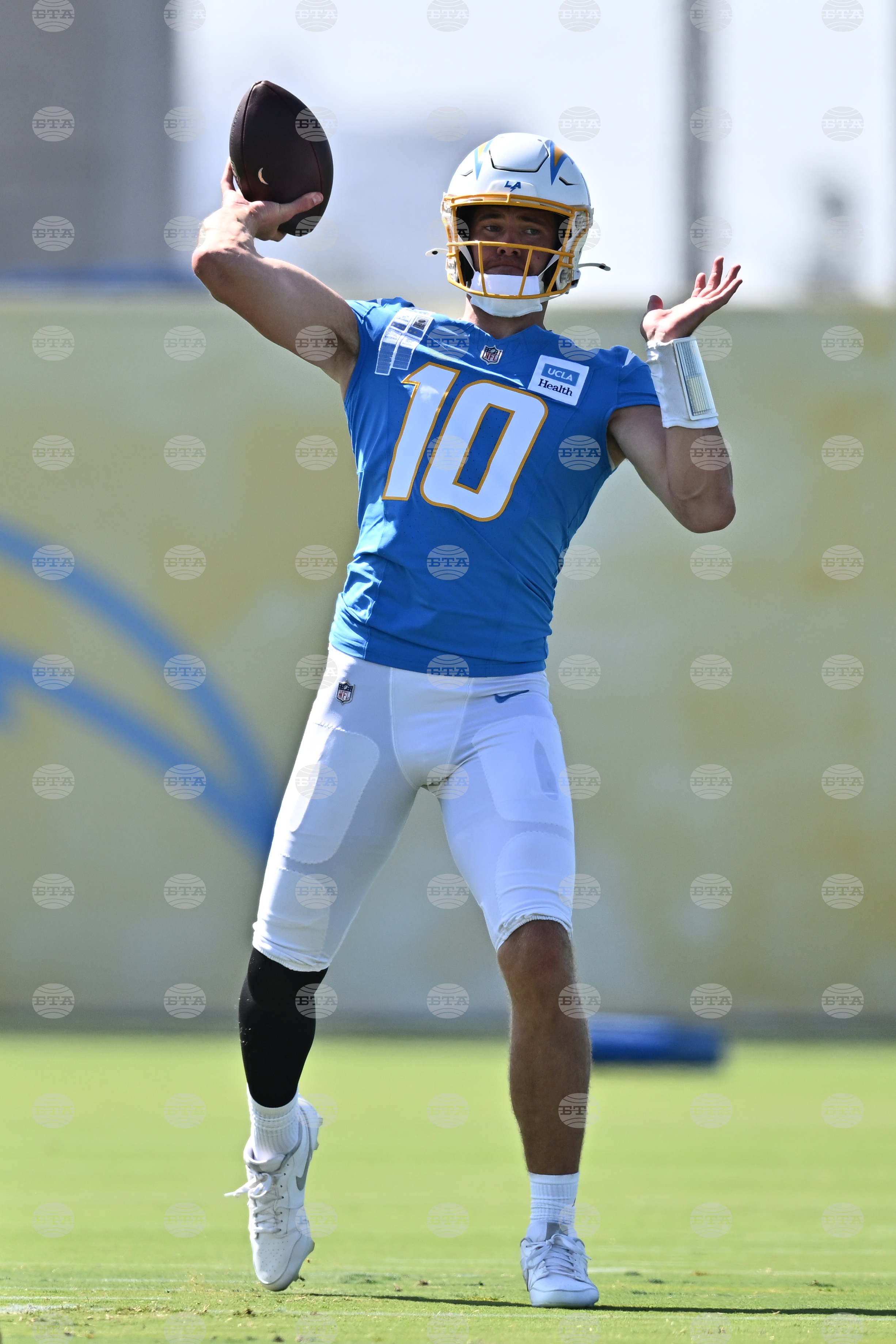 Chargers Camp Football