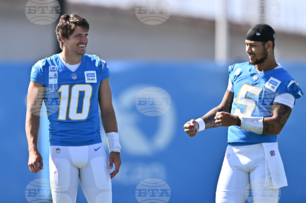 Chargers Camp Football