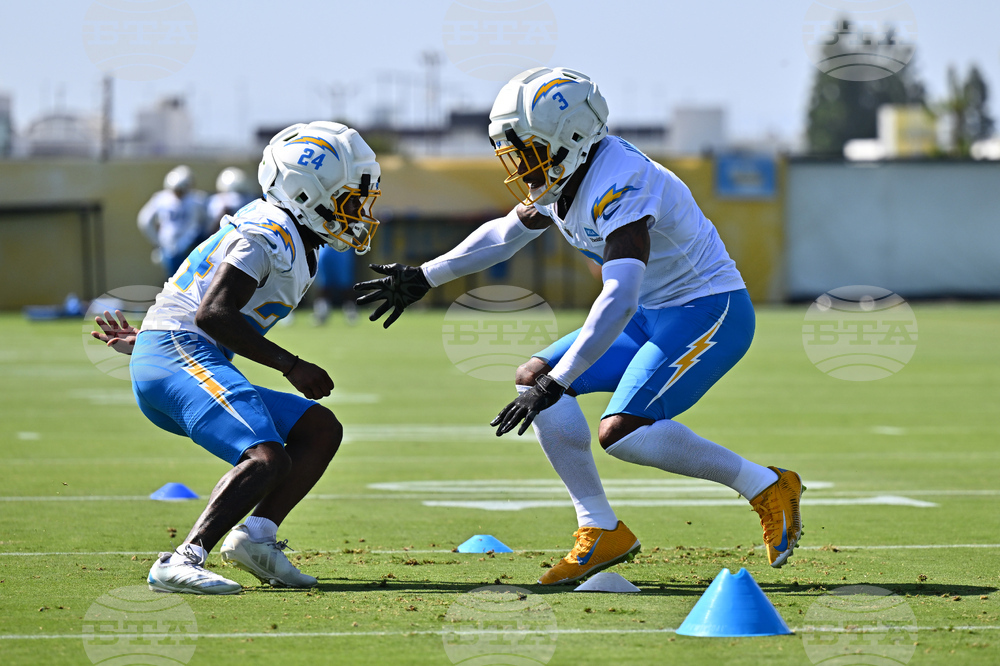 Chargers Camp Football