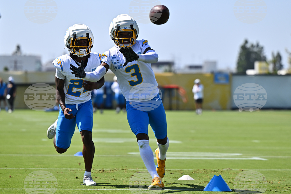 Chargers Camp Football