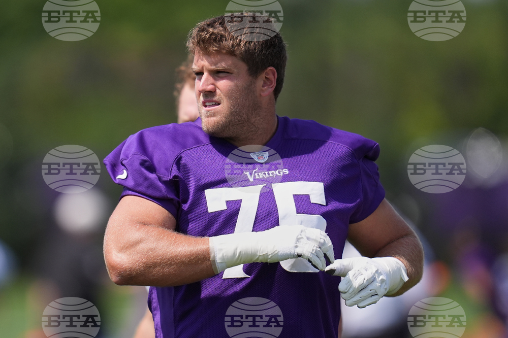 Vikings Camp Football