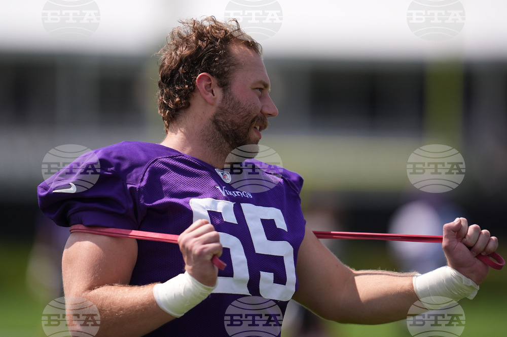 Vikings Camp Football
