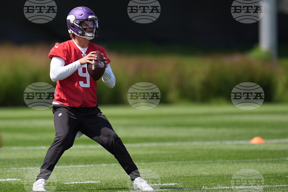 Vikings Camp Football