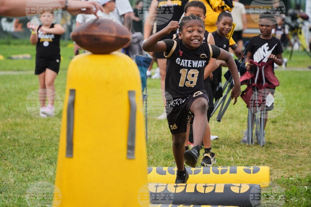 Steelers Camp Football