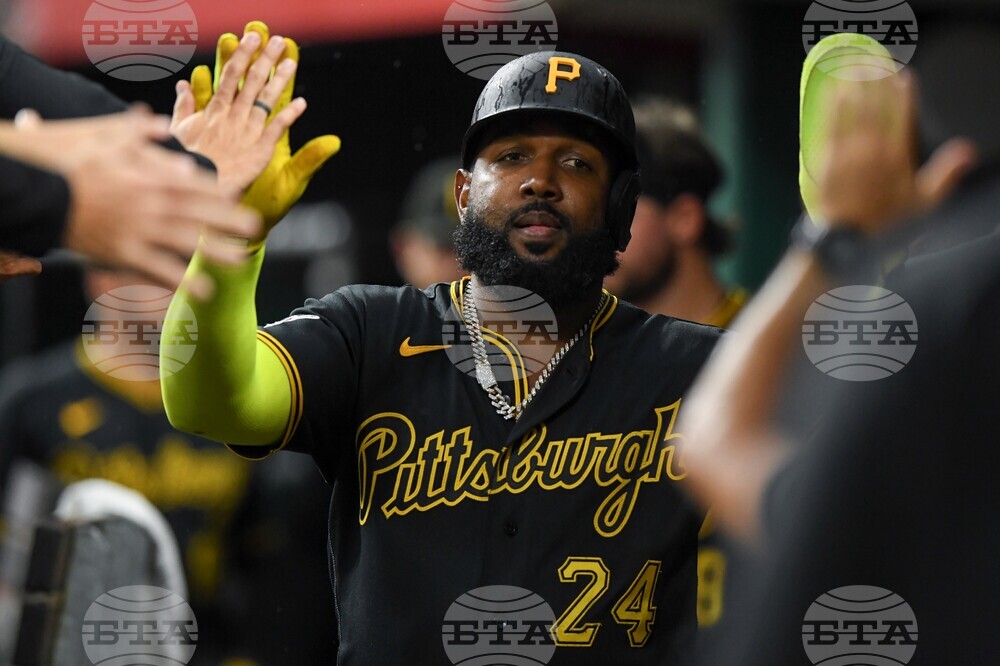 Pirates Reds Baseball