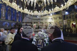 Храм „Света Неделя“ - чудотворна икона