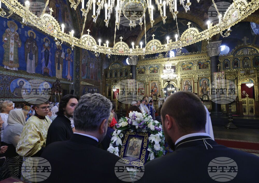 Храм „Света Неделя“ - чудотворна икона