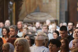 Храм „Света Неделя“ - патриаршеска света литургия
