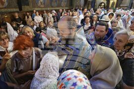 Храм „Света Неделя“ - патриаршеска света литургия