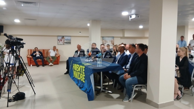 Бойко Борисов участва в политическата академия „Новите умове“ в Приморско