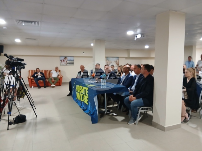 Бойко Борисов участва в политическата академия „Новите умове“ в Приморско