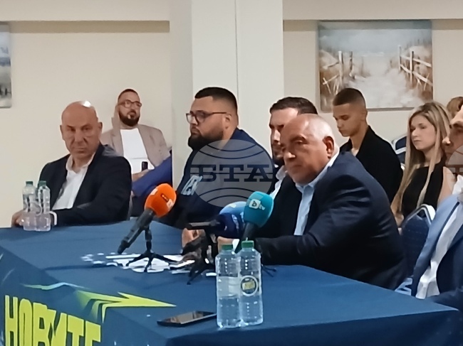По темата за президентските избори ще говорим през септември, заяви Бойко Борисов в Приморско