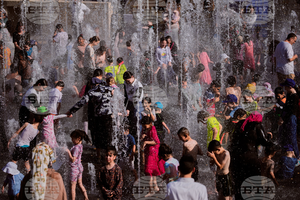 Israel Palestinians Extreme Weather Heat
