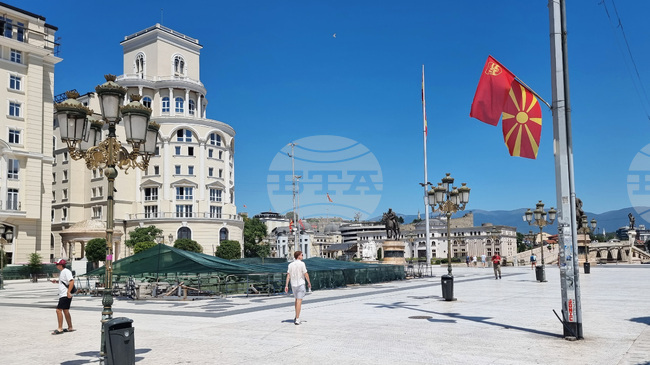 Директорът на албаноезичната телевизия "Алсат" в Северна Македония Лирим Хайредини е намерен мъртъв пред сградата на медията
