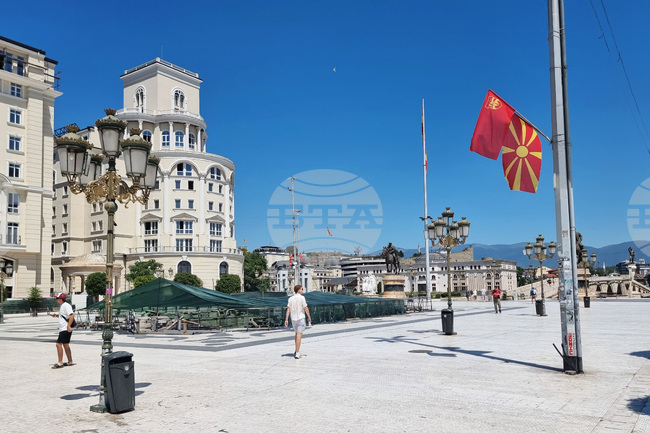 Директорът на албаноезичната телевизия "Алсат" в Северна Македония Лирим Хайредини е намерен мъртъв пред сградата на медията