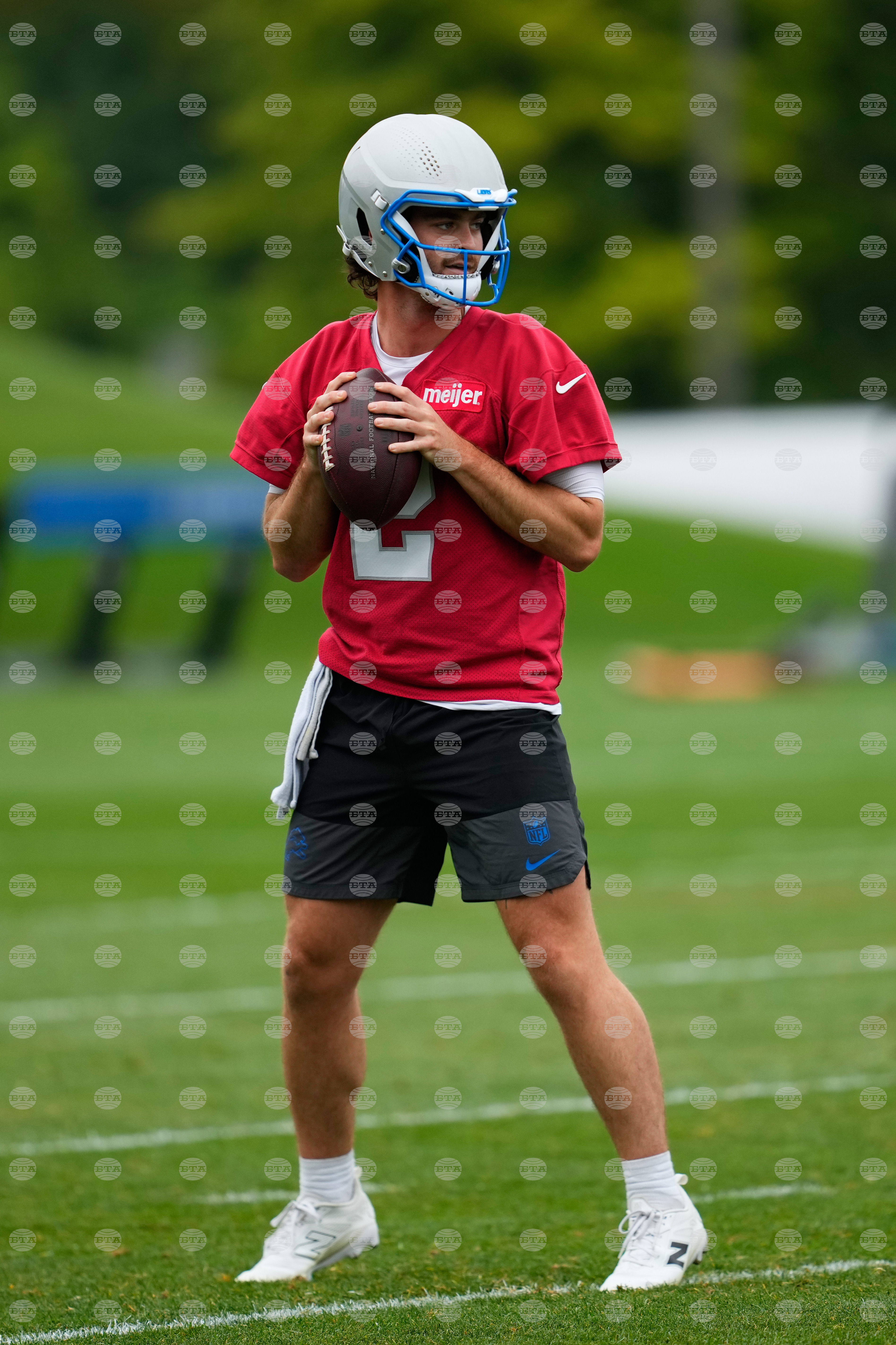 Lions Camp Football