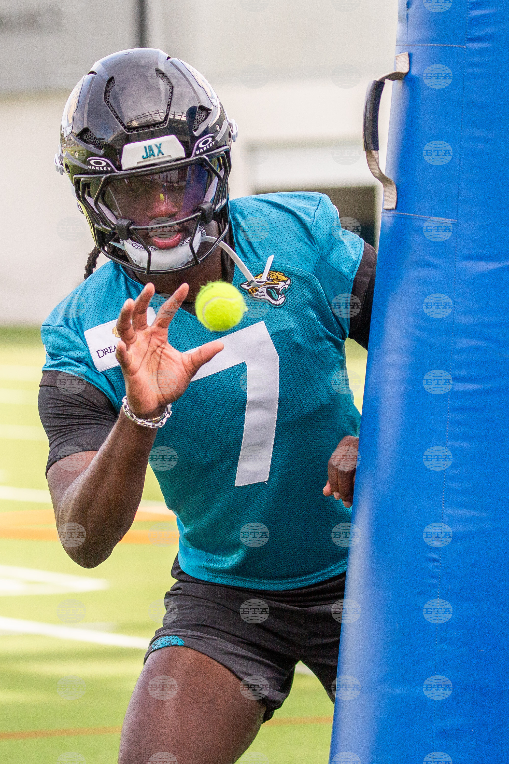 Jaguars Camp Football